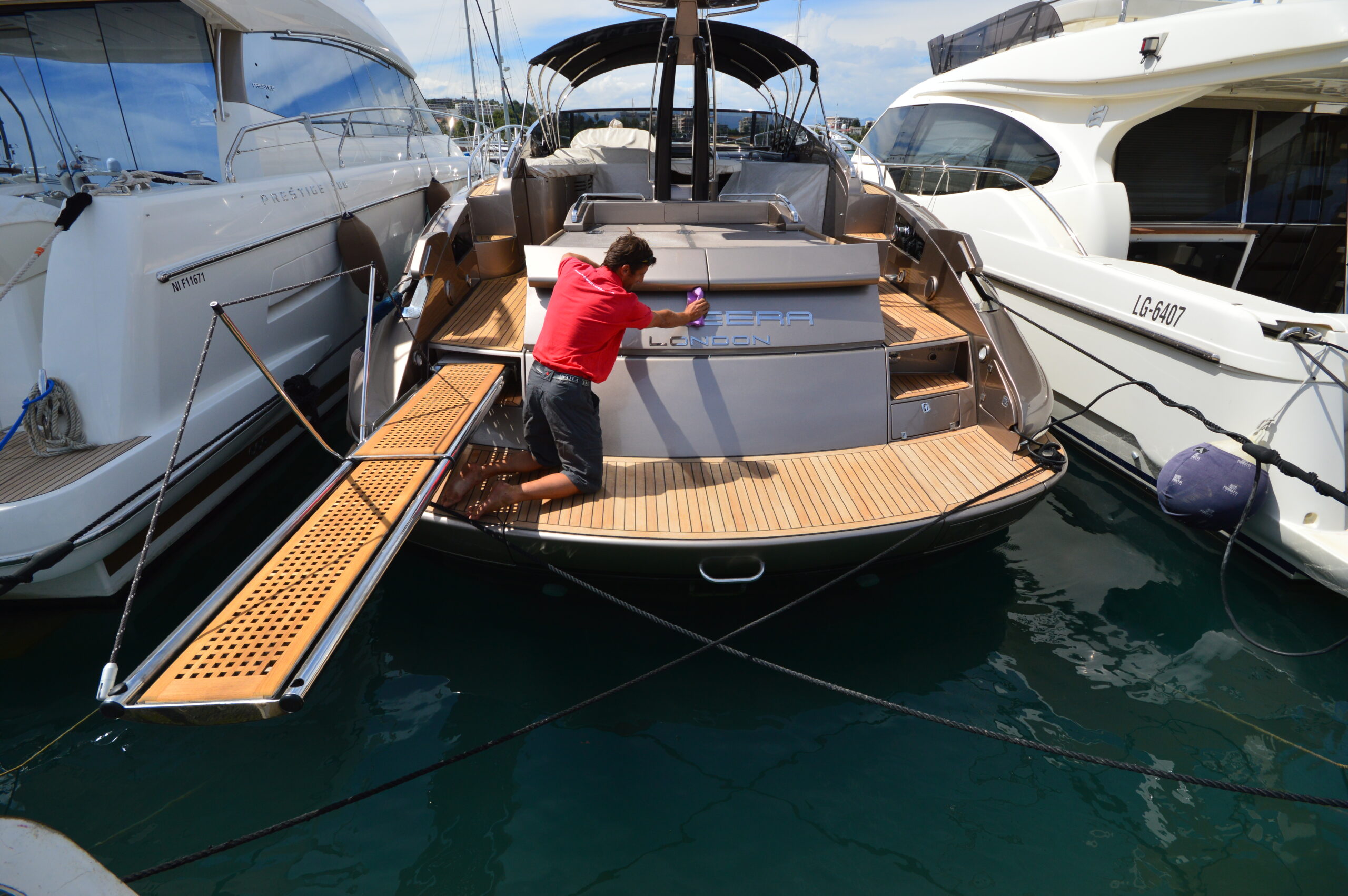 antibes yacht agents